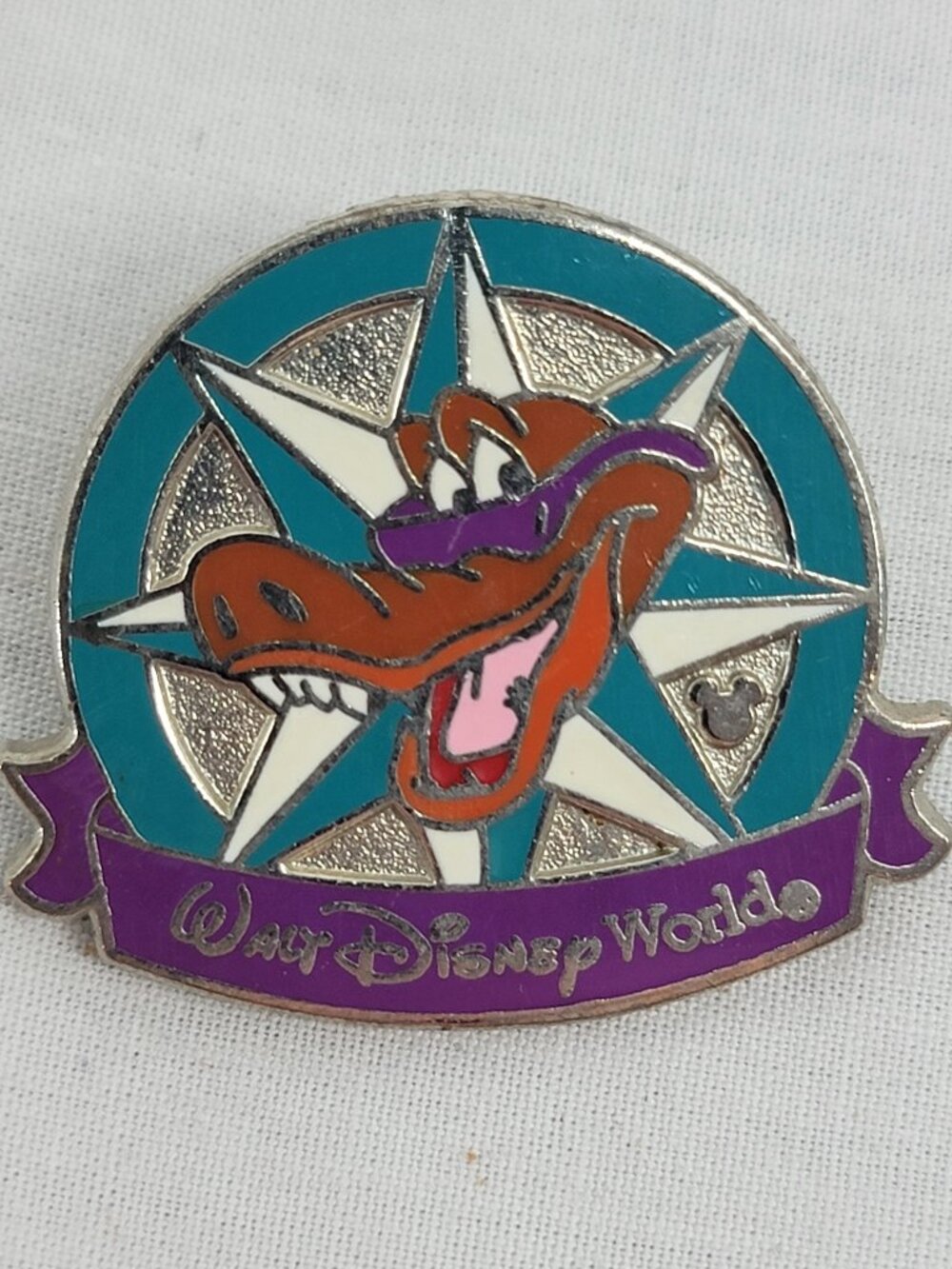 DISNEY Pin Trading ~ Compass Series ~ Lagoona Gator 5/5 ~ Hidden Mickey~2012~P09